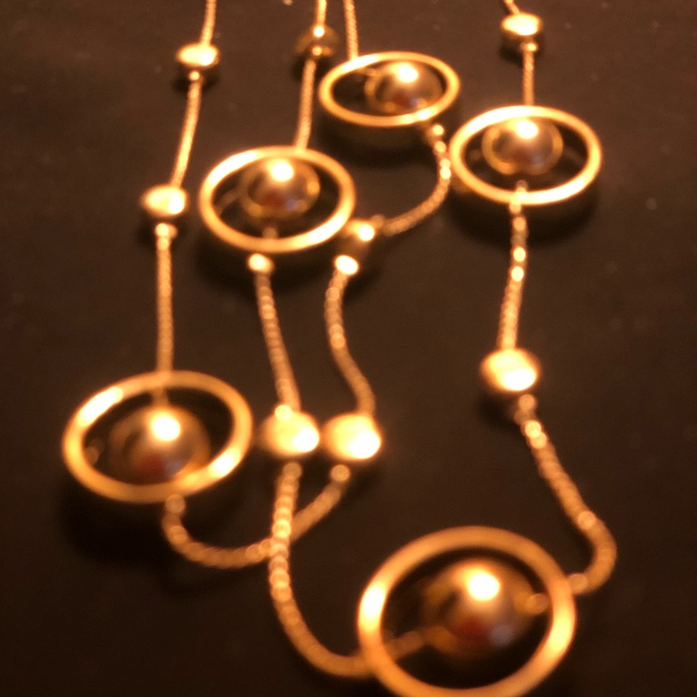 Necklace (choker type)